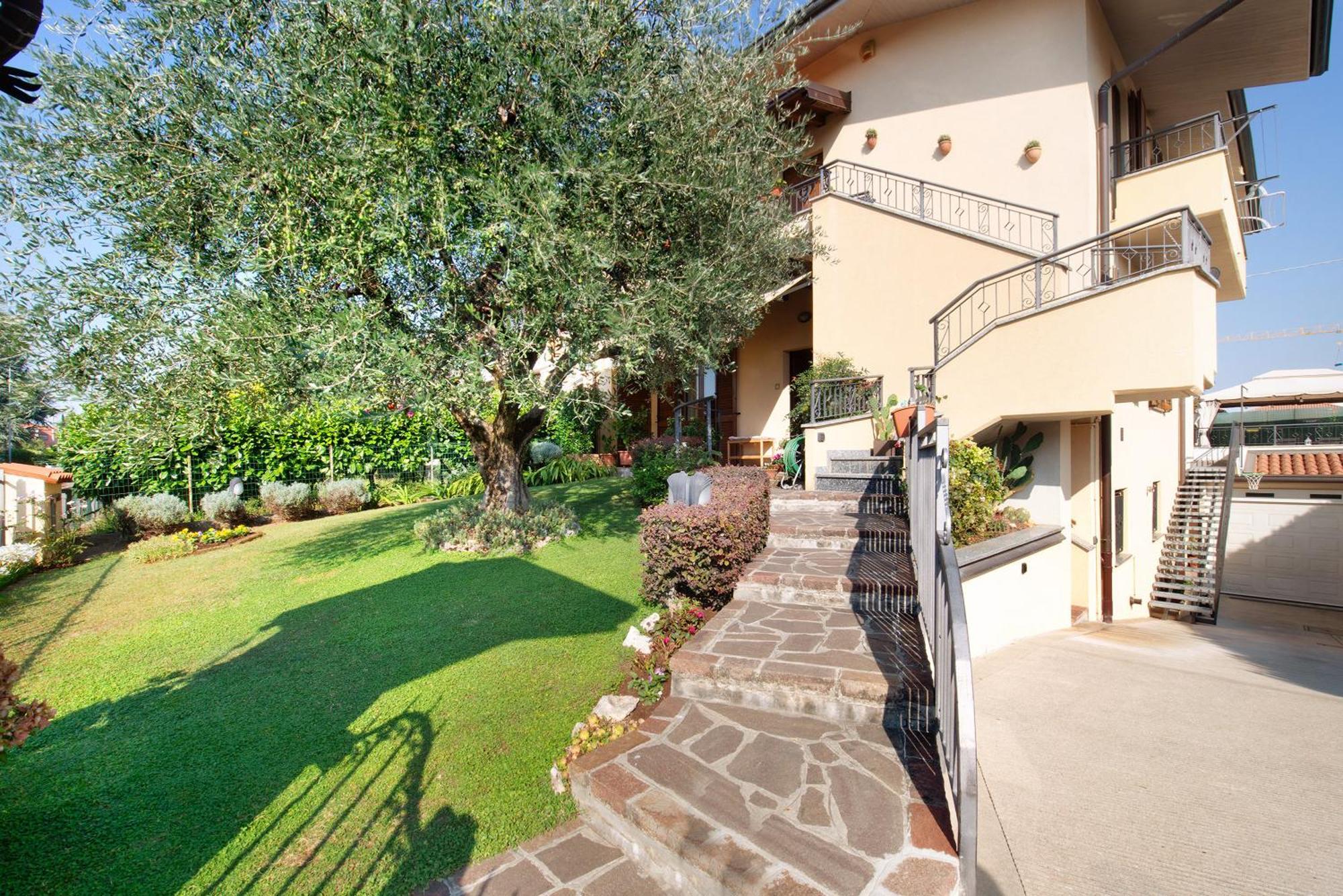 Villa Casa Elli Osio Sotto Exterior foto