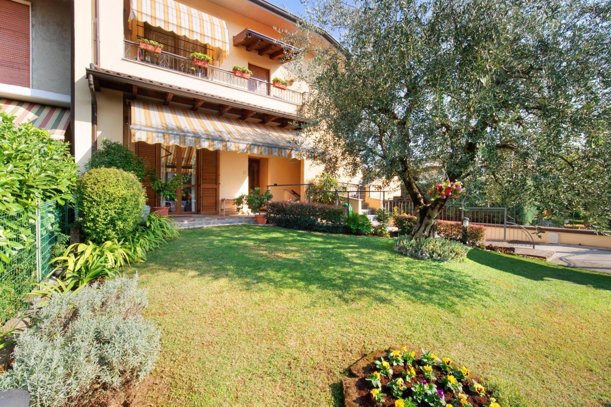 Villa Casa Elli Osio Sotto Exterior foto